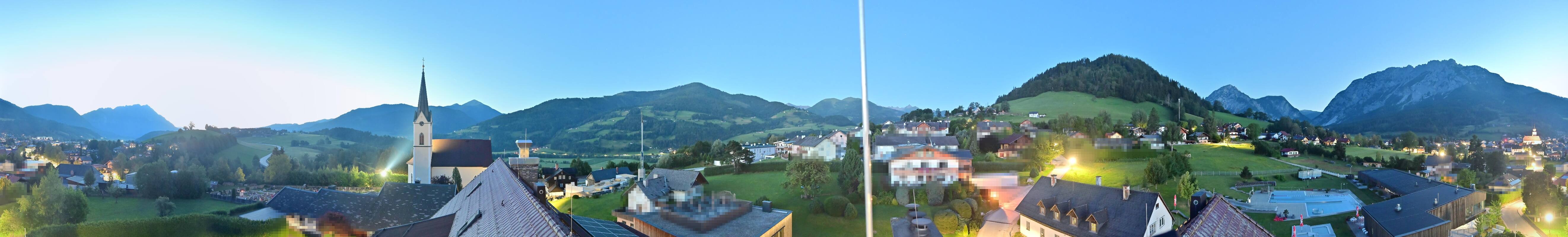 Archiv Foto Webcam Gröbming: Kirche und Panoramabad