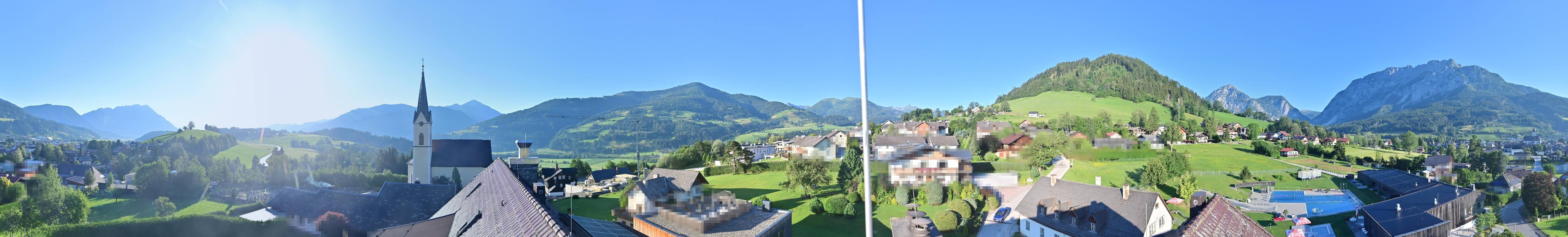Archiv Foto Webcam Gröbming: Kirche und Panoramabad