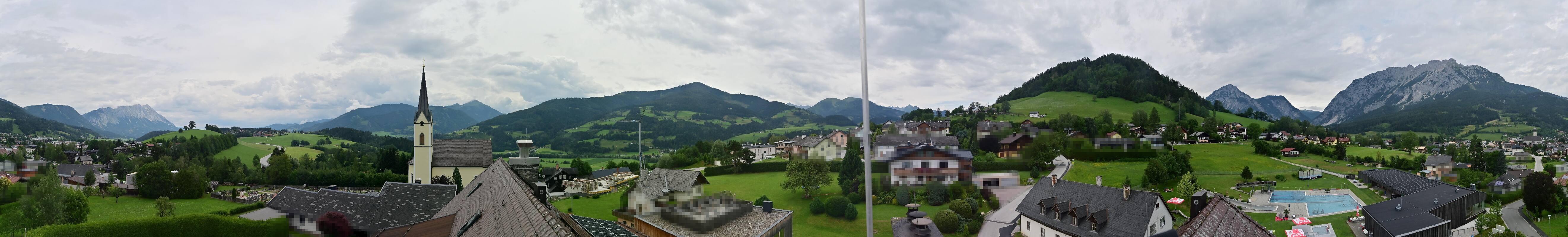Archiv Foto Webcam Gröbming: Kirche und Panoramabad