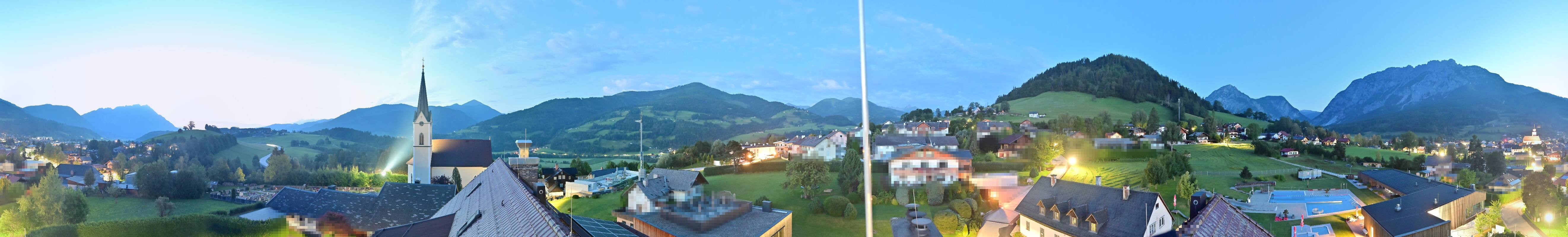 Archiv Foto Webcam Gröbming: Kirche und Panoramabad