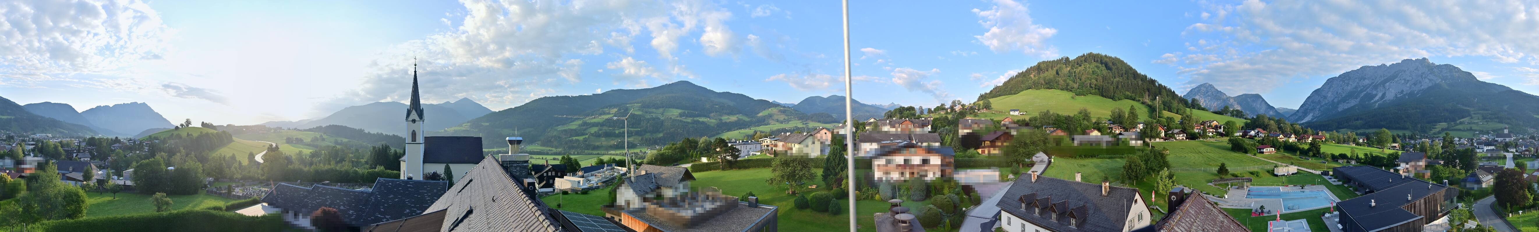 Archiv Foto Webcam Gröbming: Kirche und Panoramabad