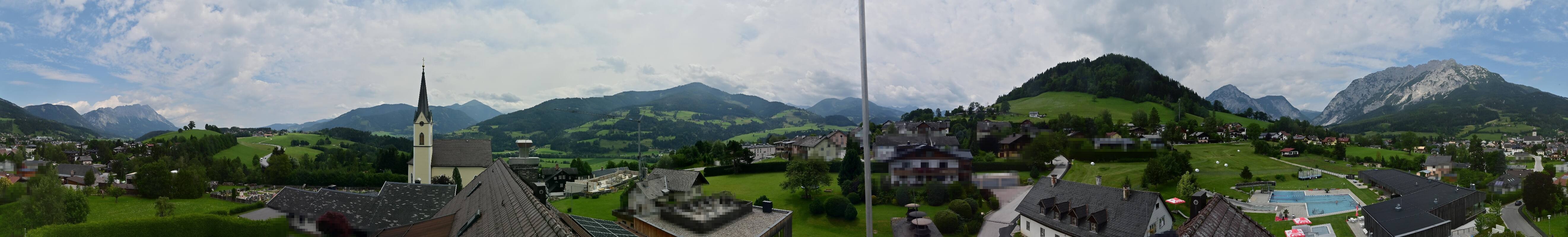 Archiv Foto Webcam Gröbming: Kirche und Panoramabad