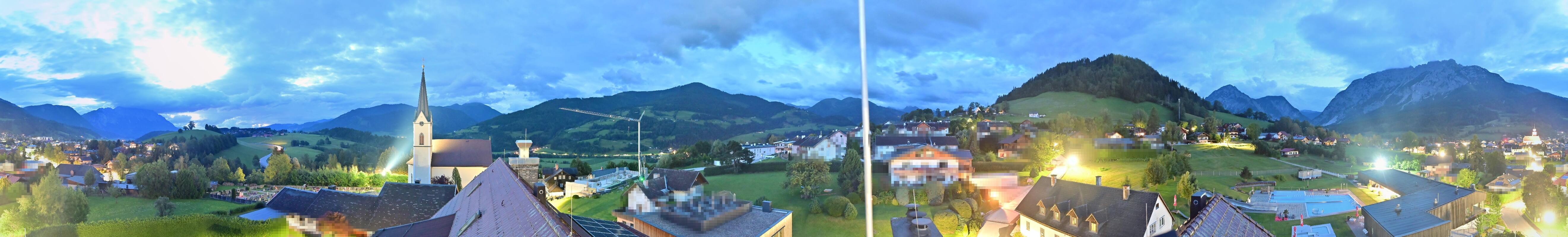 Archiv Foto Webcam Gröbming: Kirche und Panoramabad