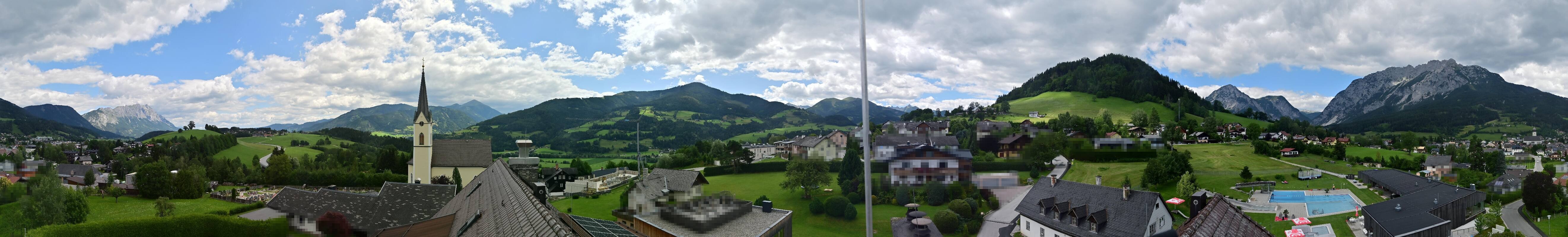 Archiv Foto Webcam Gröbming: Kirche und Panoramabad