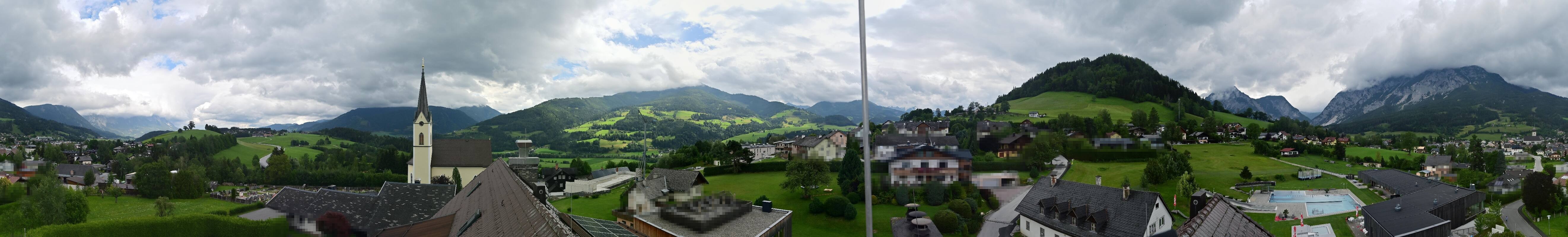 Archiv Foto Webcam Gröbming: Kirche und Panoramabad