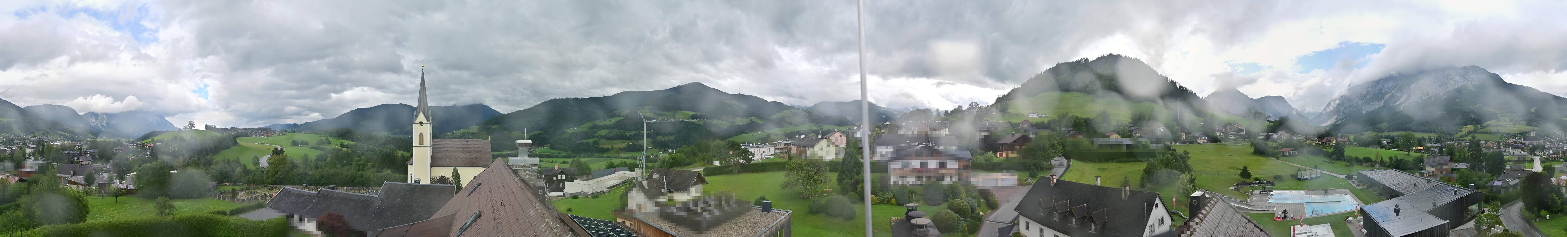 Archiv Foto Webcam Gröbming: Kirche und Panoramabad