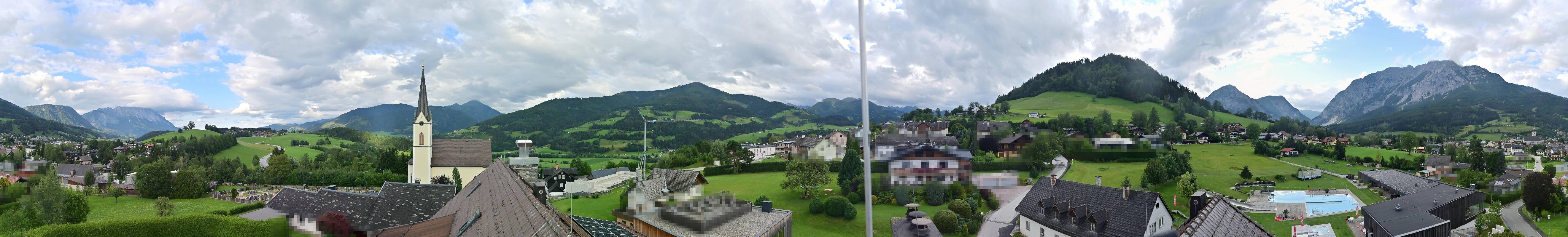 Archiv Foto Webcam Gröbming: Kirche und Panoramabad