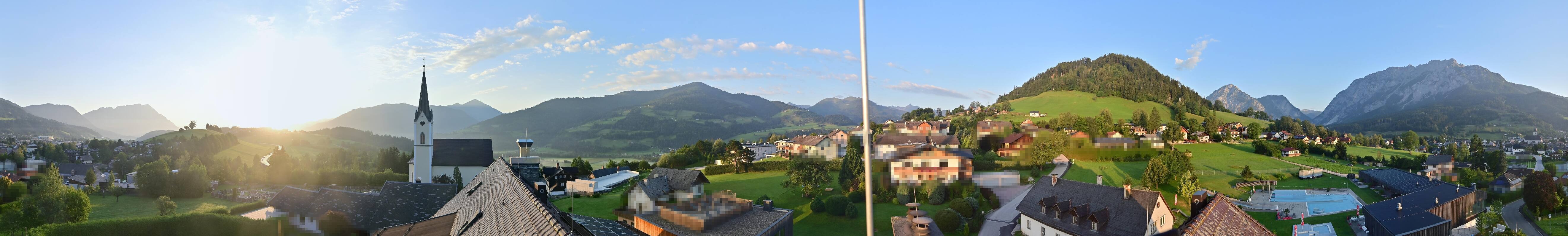 Archiv Foto Webcam Gröbming: Kirche und Panoramabad