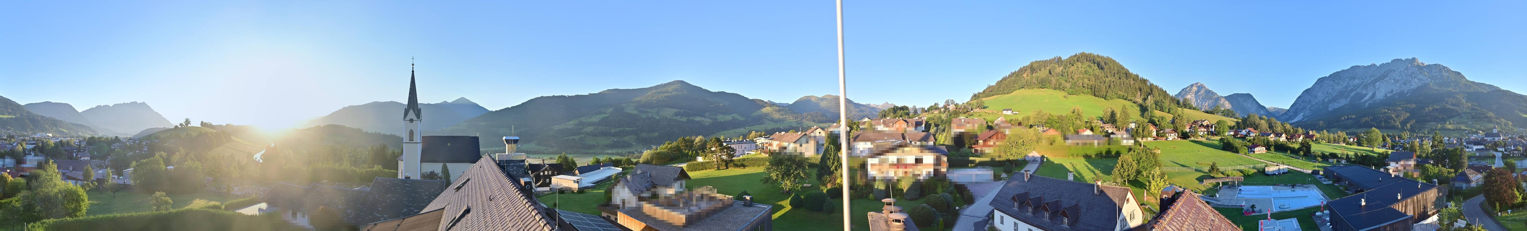 Archiv Foto Webcam Gröbming: Kirche und Panoramabad