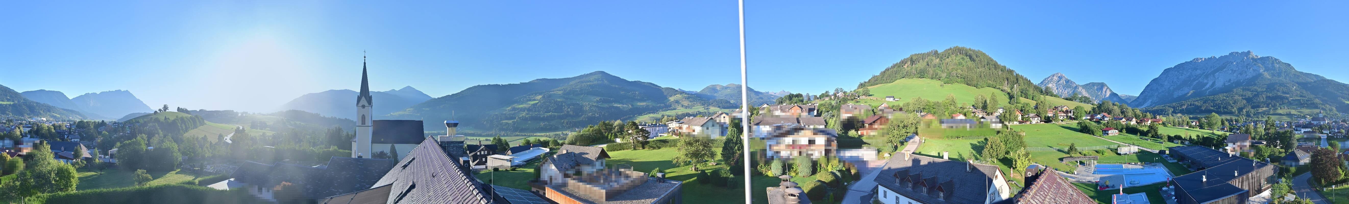 Archiv Foto Webcam Gröbming: Kirche und Panoramabad