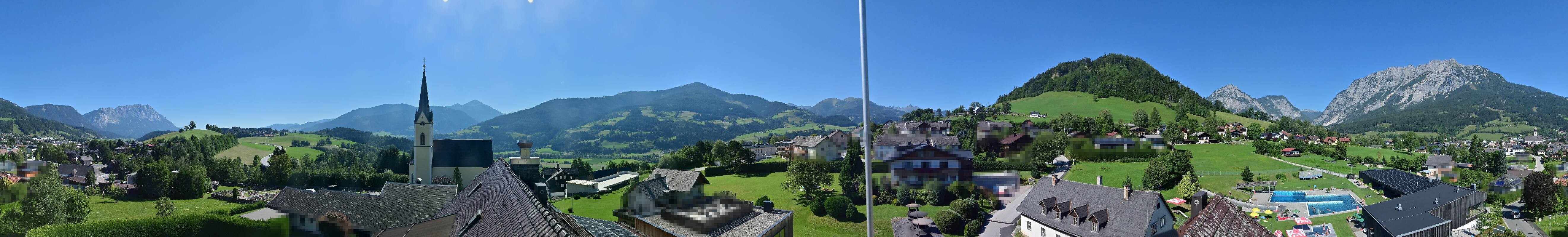 Archiv Foto Webcam Gröbming: Kirche und Panoramabad