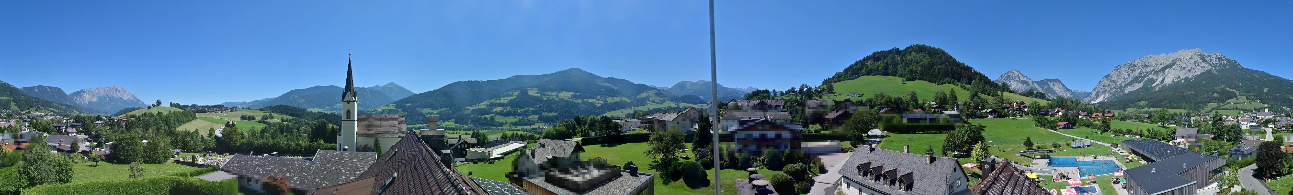 Archiv Foto Webcam Gröbming: Kirche und Panoramabad