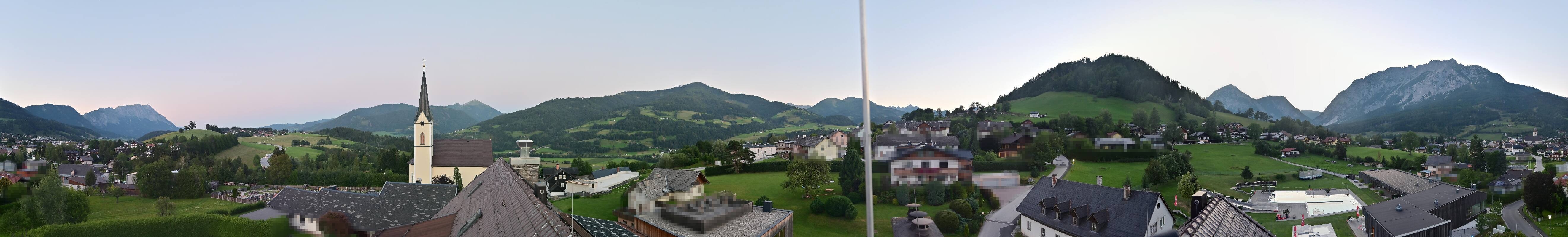 Archiv Foto Webcam Gröbming: Kirche und Panoramabad