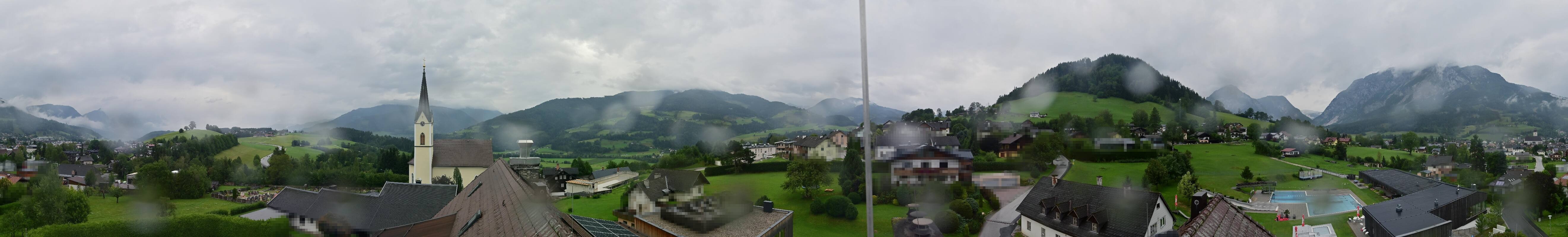 Archiv Foto Webcam Gröbming: Kirche und Panoramabad