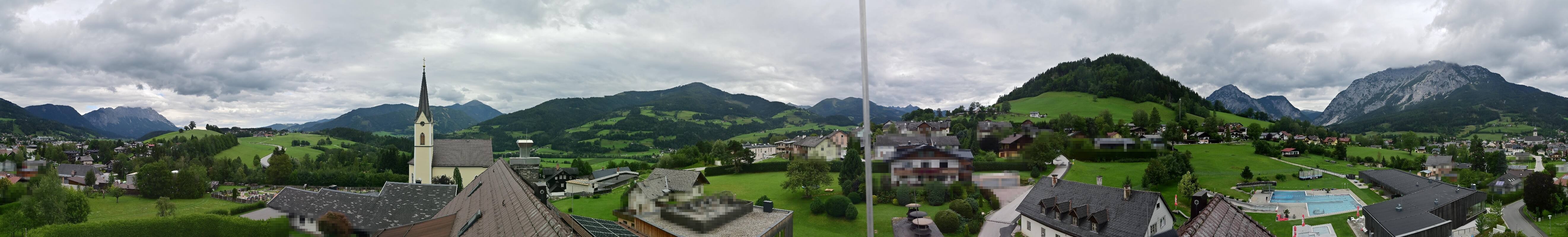 Archiv Foto Webcam Gröbming: Kirche und Panoramabad