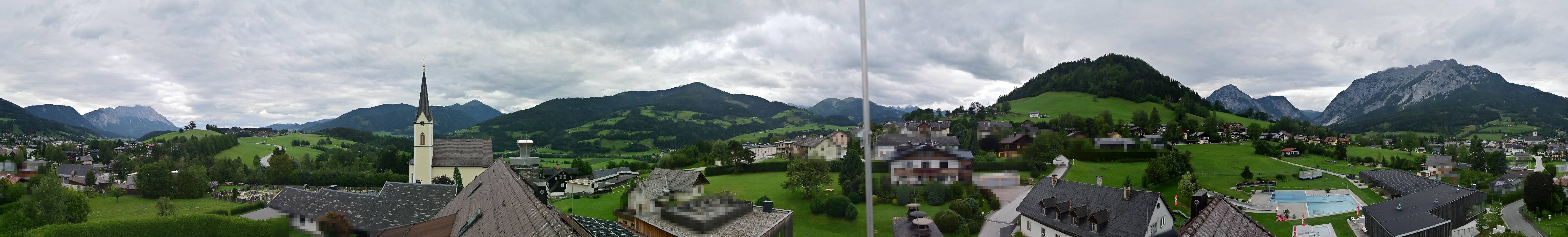 Archiv Foto Webcam Gröbming: Kirche und Panoramabad