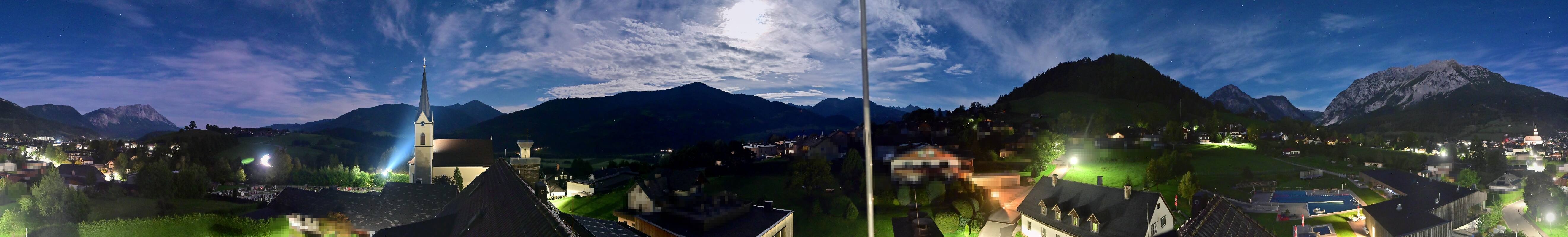 Archiv Foto Webcam Gröbming: Kirche und Panoramabad