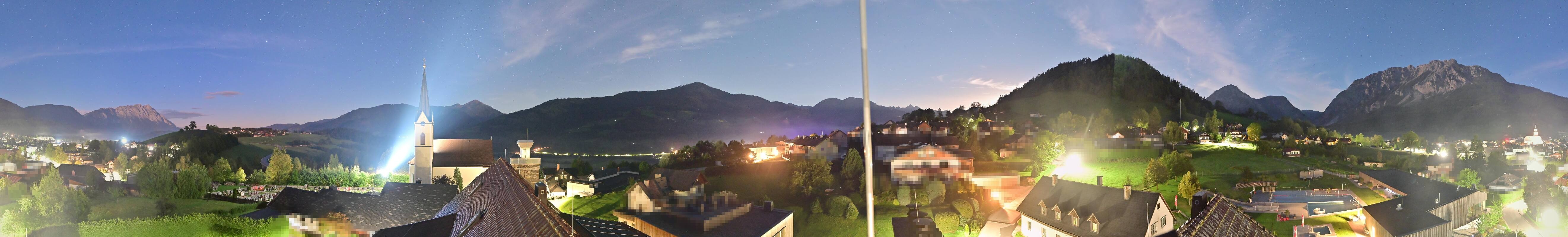 Archiv Foto Webcam Gröbming: Kirche und Panoramabad