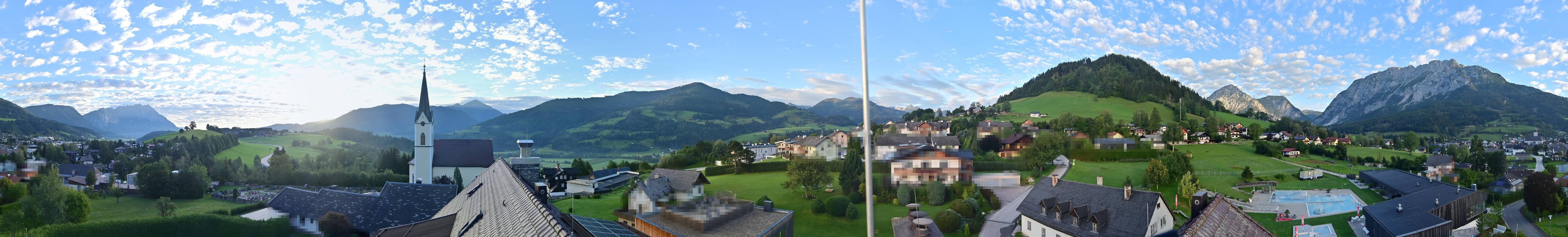 Archiv Foto Webcam Gröbming: Kirche und Panoramabad