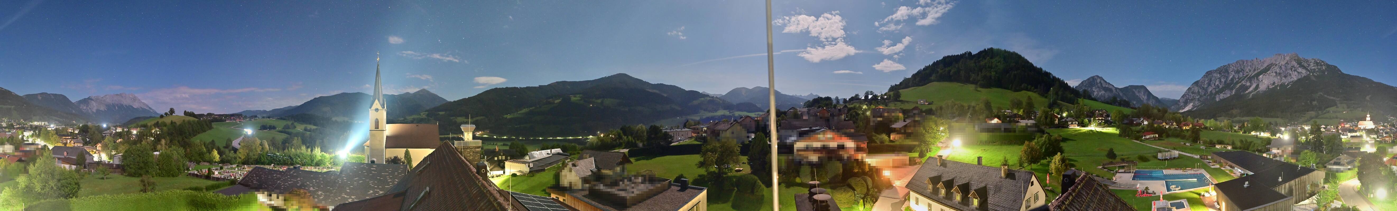Archiv Foto Webcam Gröbming: Kirche und Panoramabad