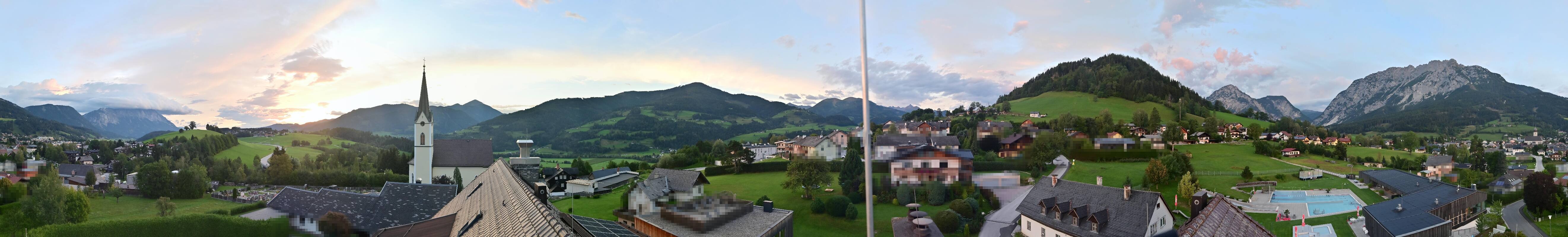 Archiv Foto Webcam Gröbming: Kirche und Panoramabad