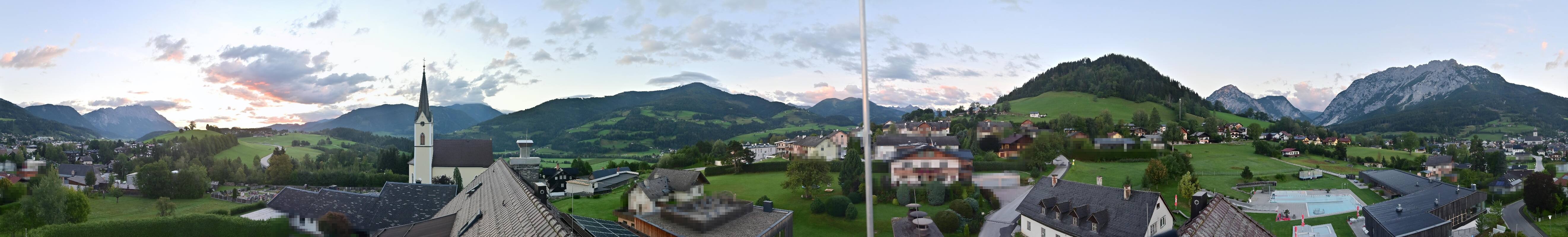 Archiv Foto Webcam Gröbming: Kirche und Panoramabad