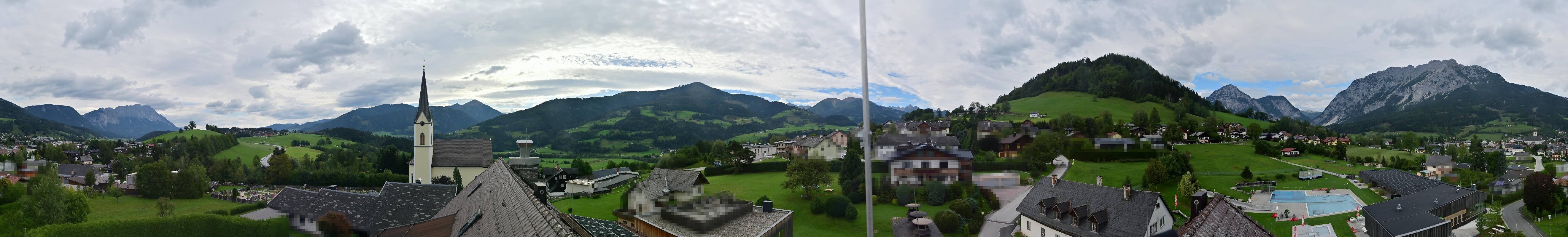 Archiv Foto Webcam Gröbming: Kirche und Panoramabad