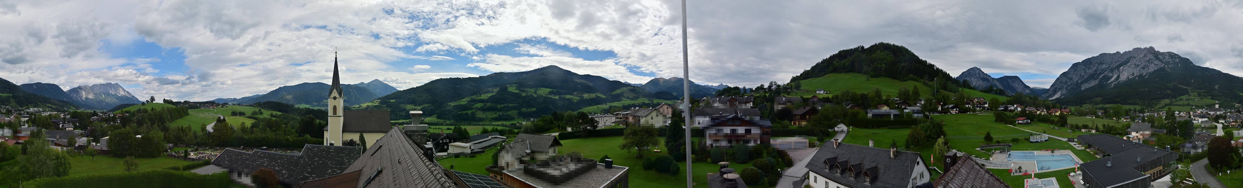 Archiv Foto Webcam Gröbming: Kirche und Panoramabad