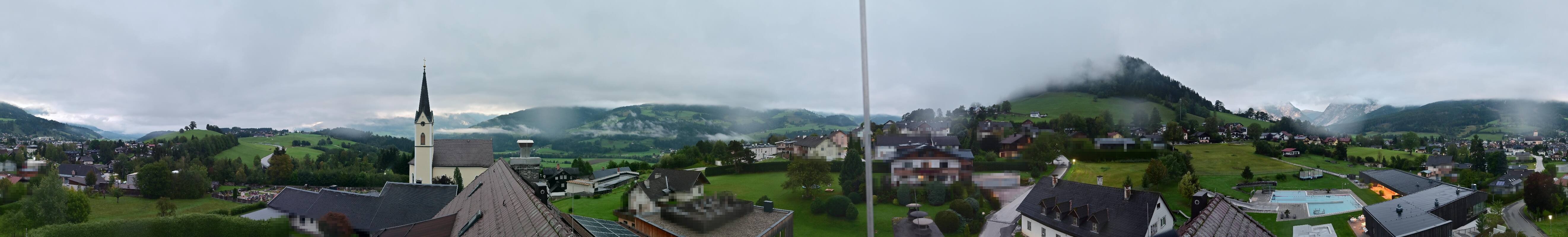 Archiv Foto Webcam Gröbming: Kirche und Panoramabad
