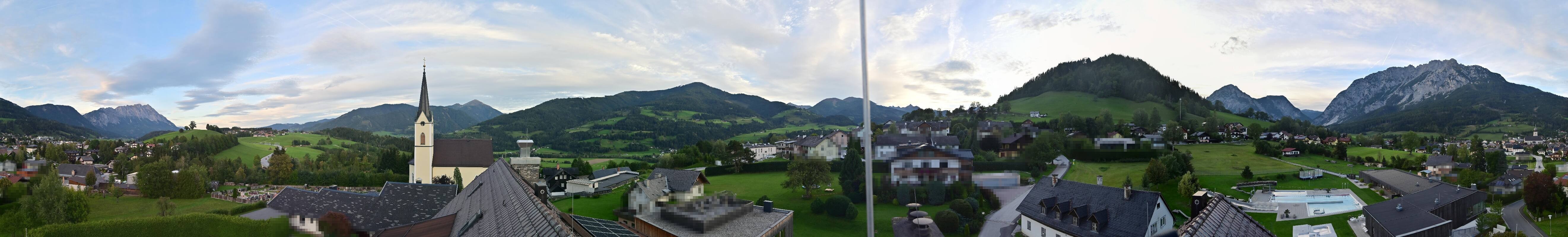 Archiv Foto Webcam Gröbming: Kirche und Panoramabad