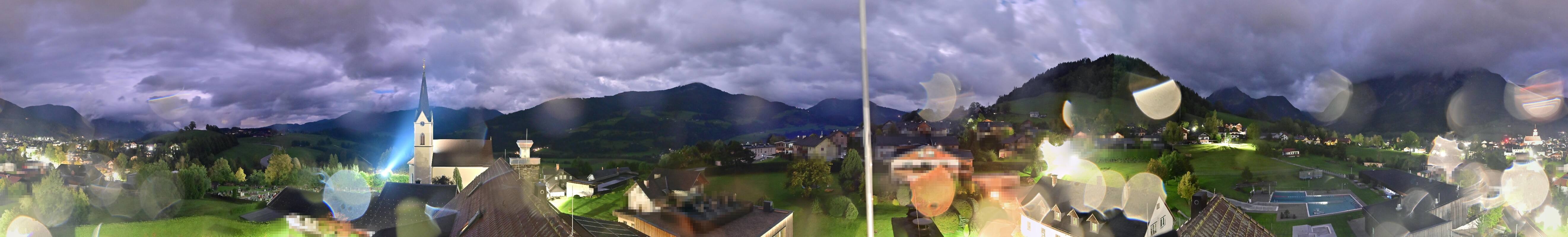 Archiv Foto Webcam Gröbming: Kirche und Panoramabad