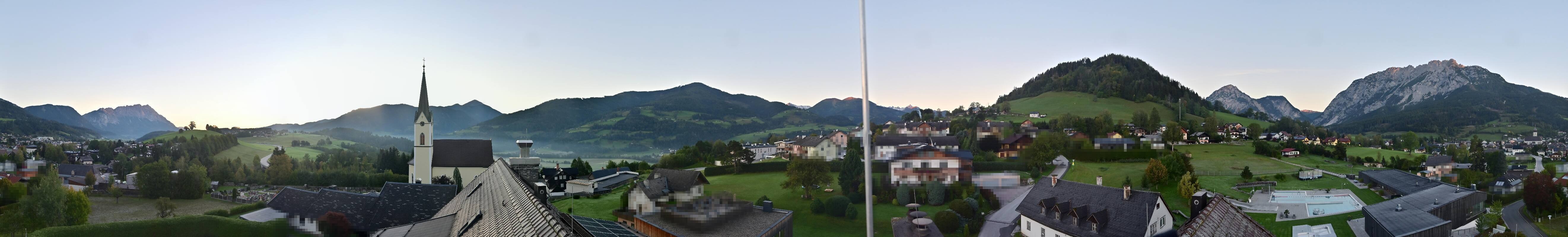 Archiv Foto Webcam Gröbming: Kirche und Panoramabad
