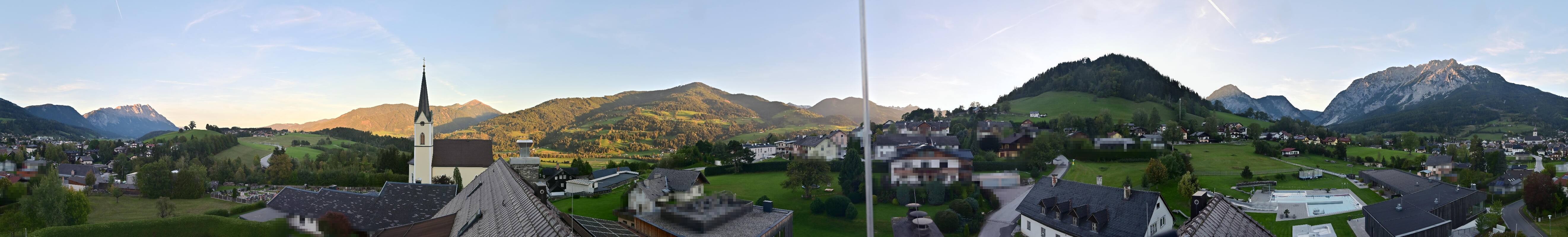Archiv Foto Webcam Gröbming: Kirche und Panoramabad