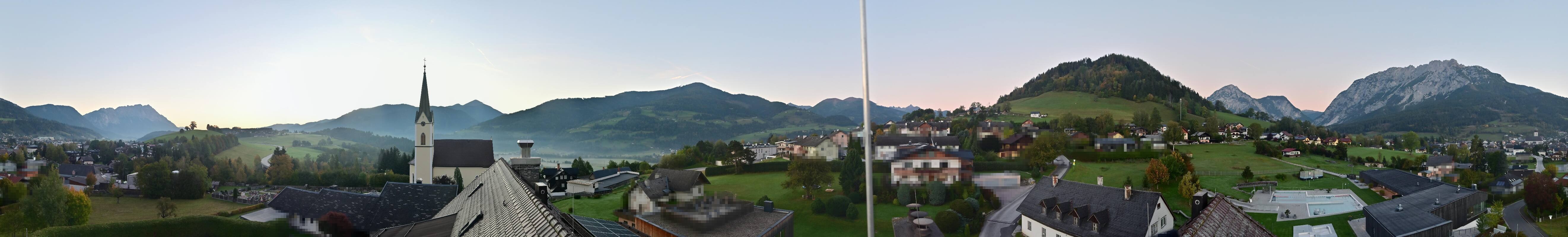 Archiv Foto Webcam Gröbming: Kirche und Panoramabad