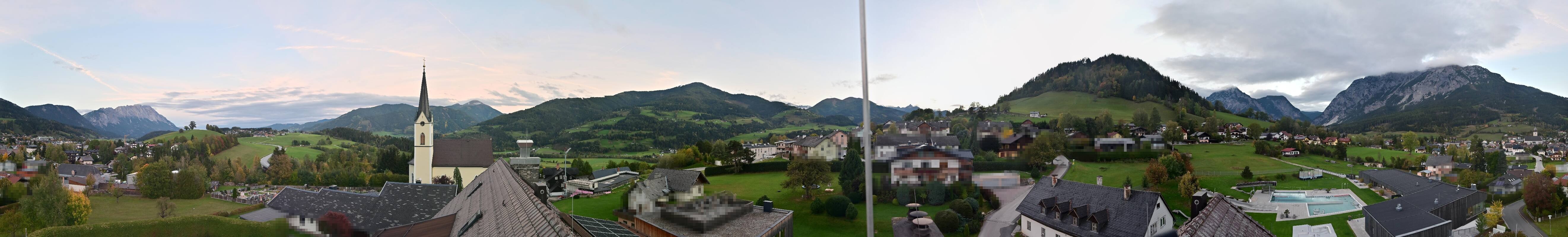 Archiv Foto Webcam Gröbming: Kirche und Panoramabad