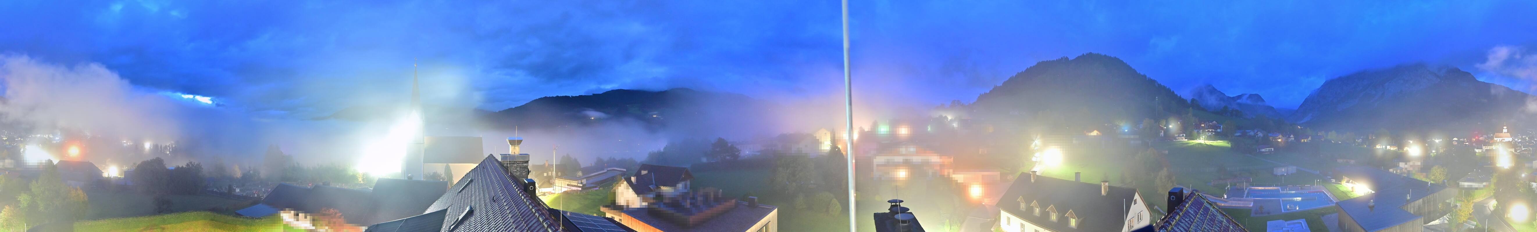 Archiv Foto Webcam Gröbming: Kirche und Panoramabad