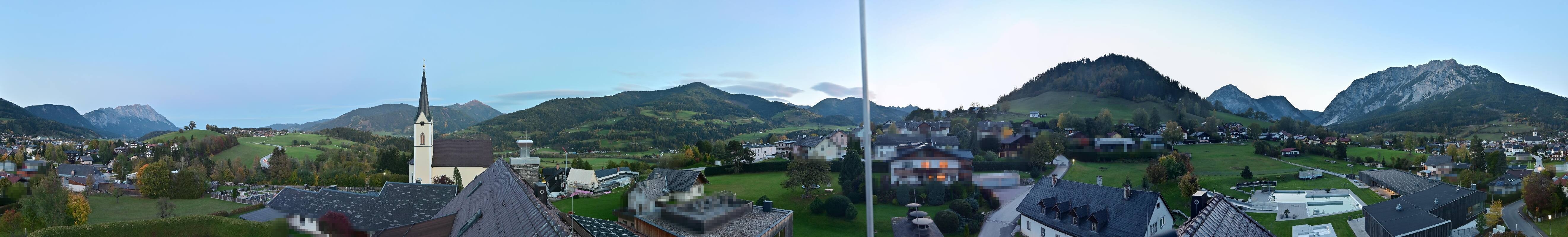 Archiv Foto Webcam Gröbming: Kirche und Panoramabad