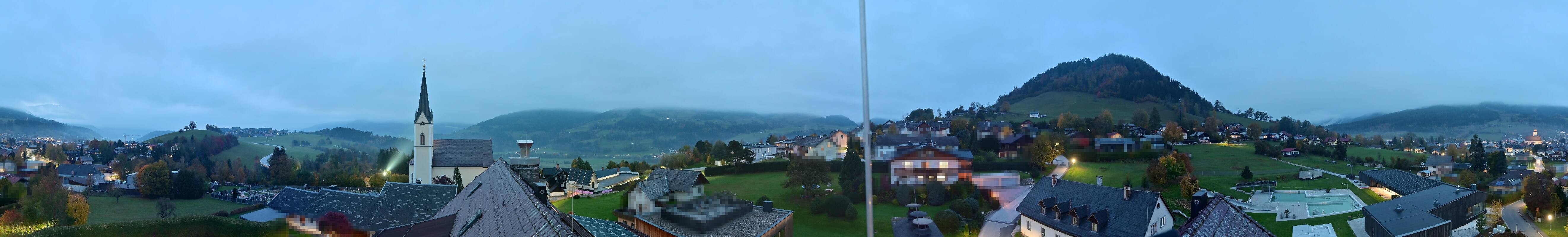 Archiv Foto Webcam Gröbming: Kirche und Panoramabad