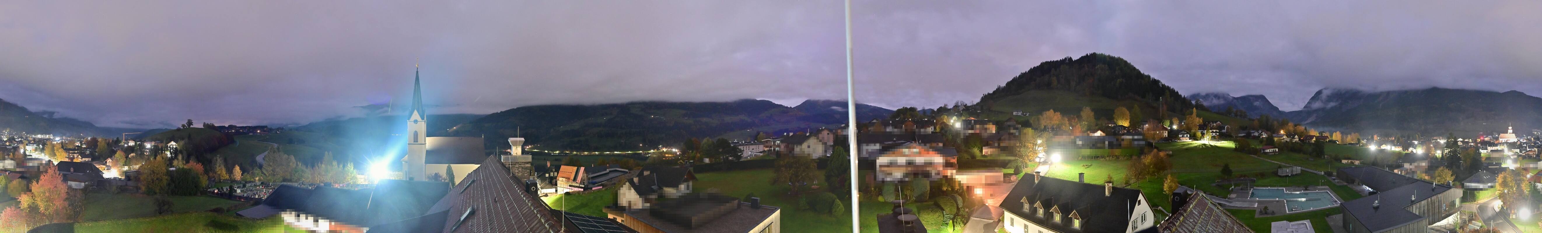 Archiv Foto Webcam Gröbming: Kirche und Panoramabad