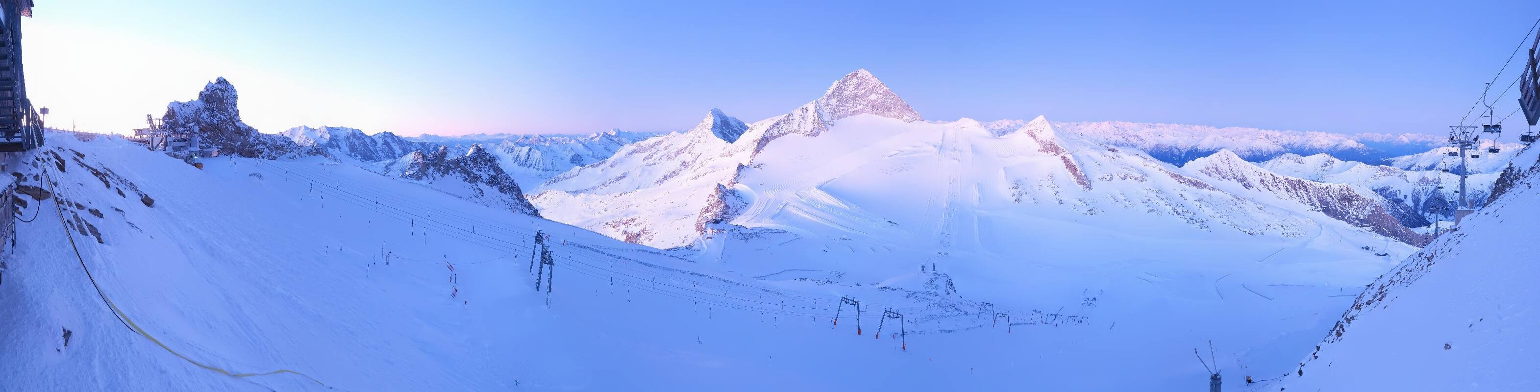 Archived image Webcam Hintertux Glacier - View from Gefrorene Wand