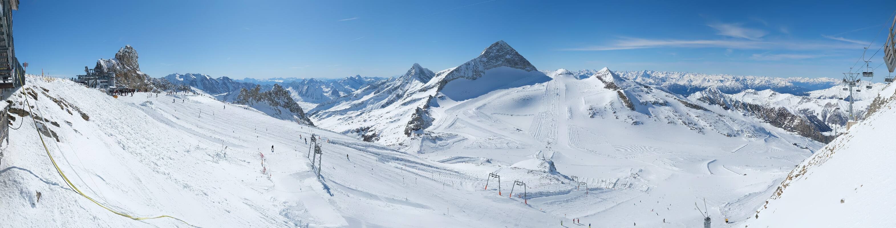 Archived image Webcam Hintertux Glacier - View from Gefrorene Wand