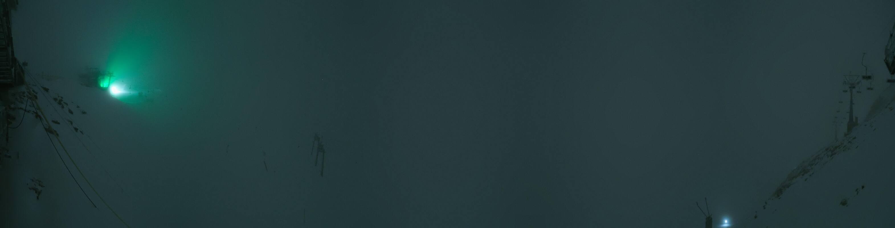 Archived image Webcam Hintertux Glacier - View from Gefrorene Wand