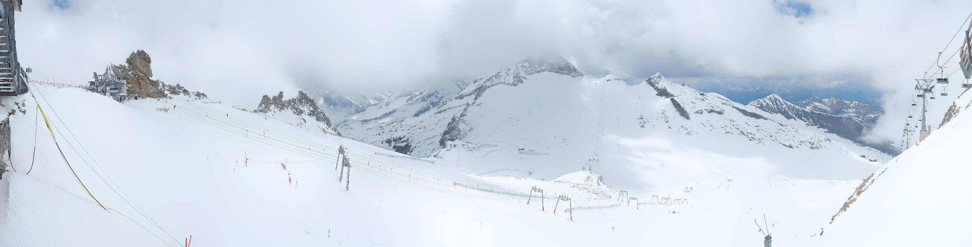 Archived image Webcam Hintertux Glacier - View from Gefrorene Wand