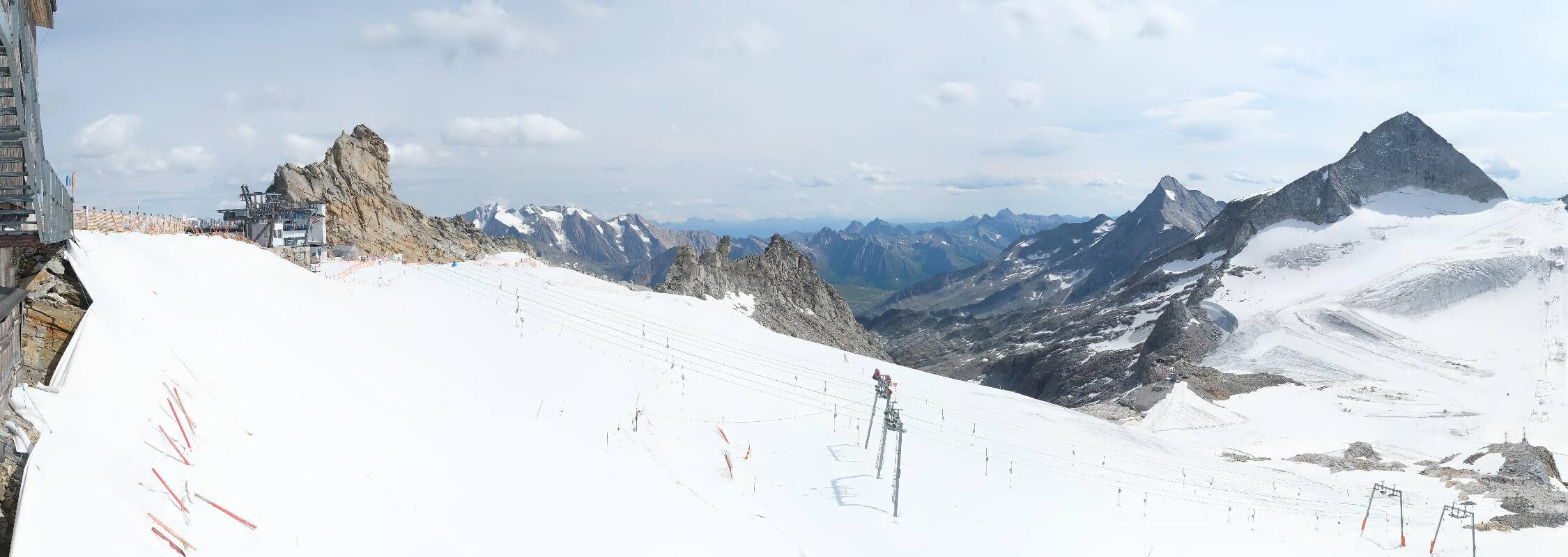 Archived image Webcam Hintertux Glacier - View from Gefrorene Wand