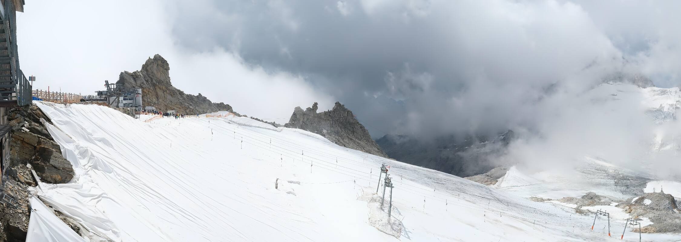 Archiv Foto Webcam Hintertuxer Gletscher - Ausblick Gefrorene Wand
