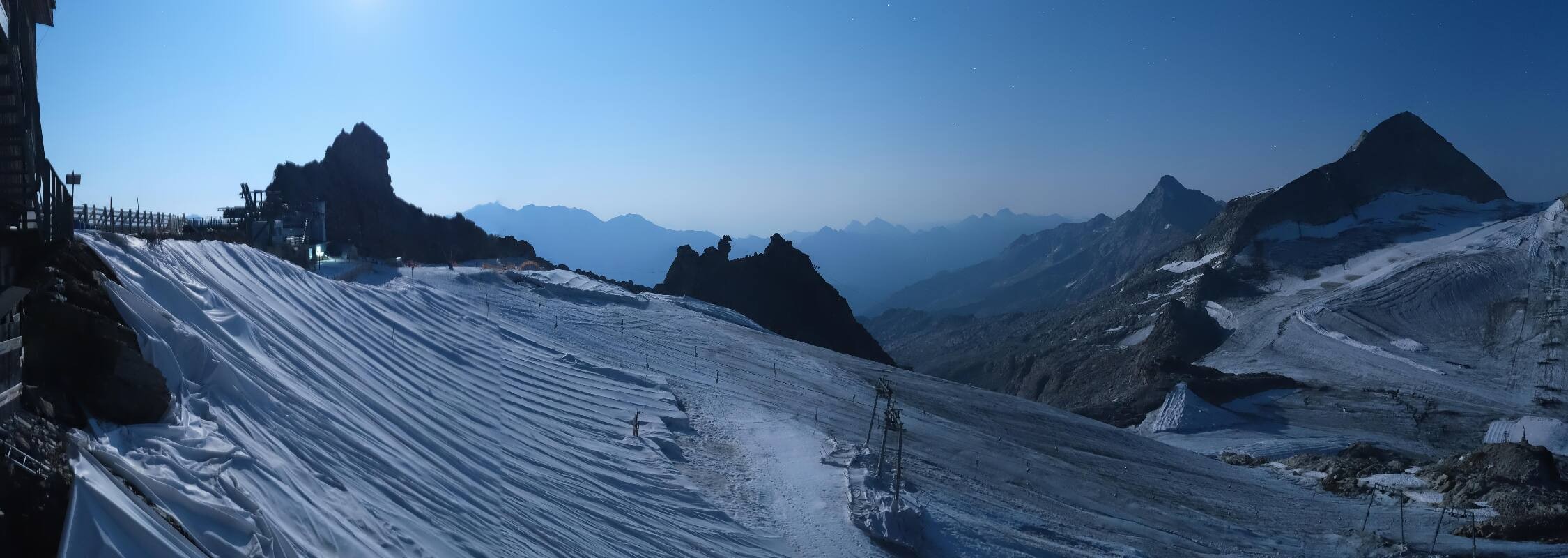 Archiv Foto Webcam Hintertuxer Gletscher - Ausblick Gefrorene Wand