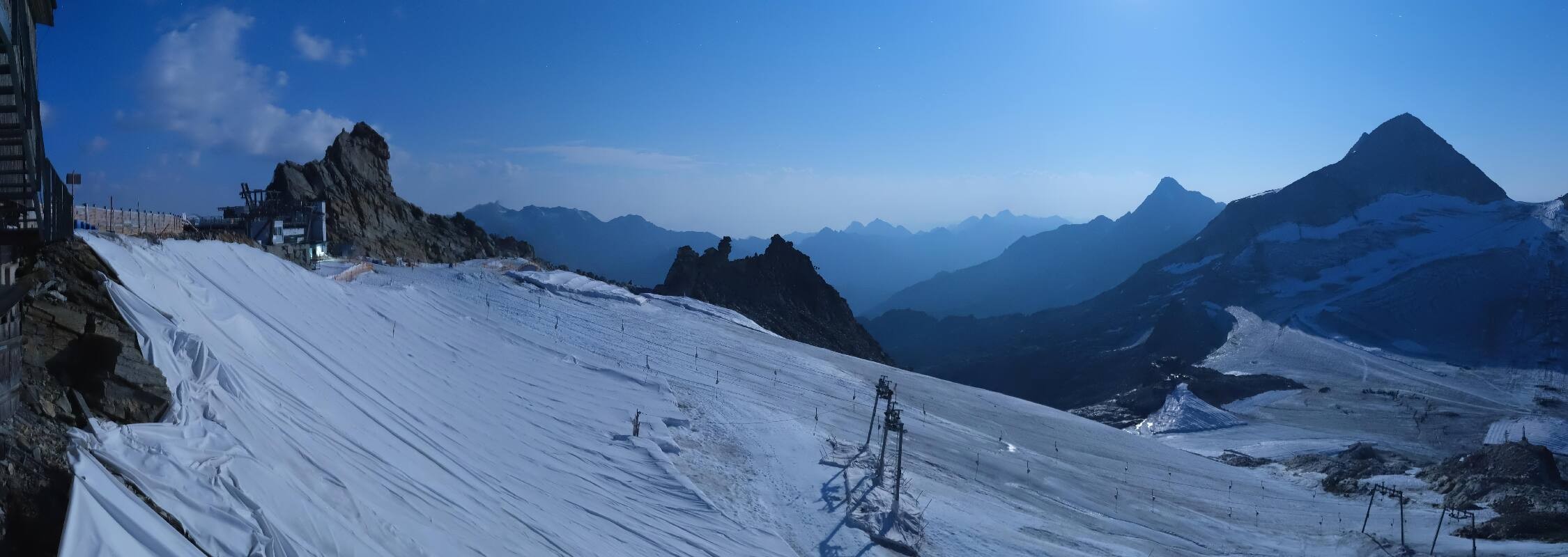 Archiv Foto Webcam Hintertuxer Gletscher - Ausblick Gefrorene Wand