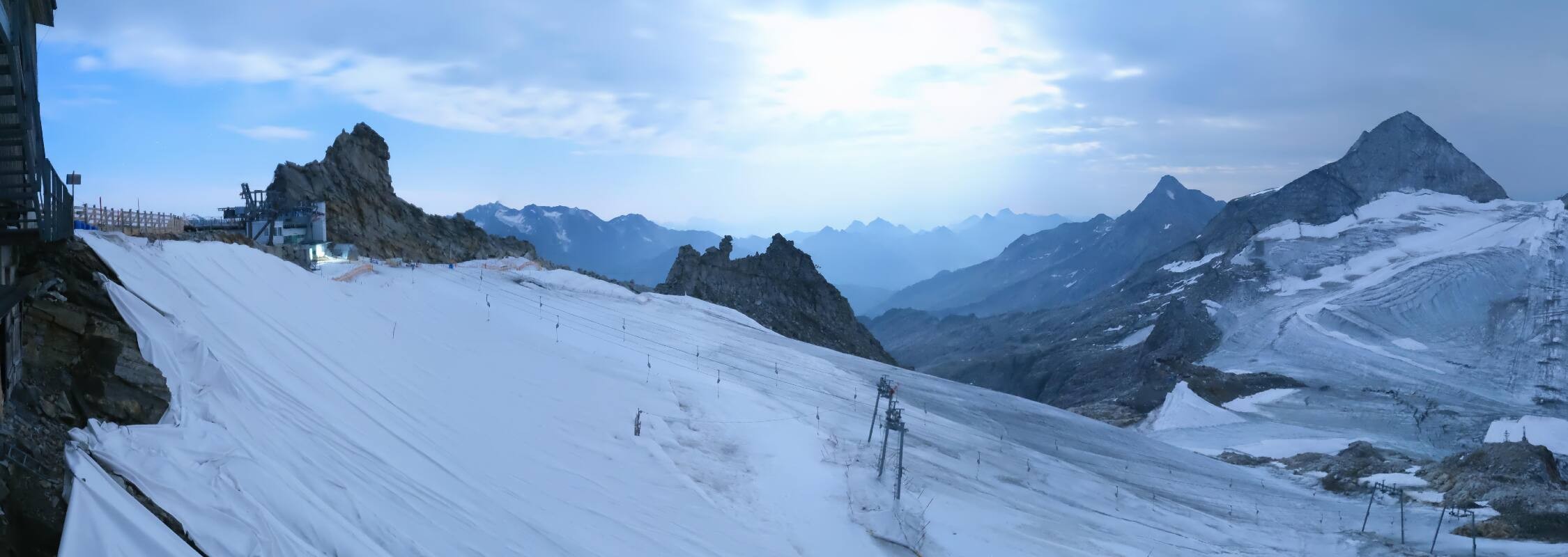 Archiv Foto Webcam Hintertuxer Gletscher - Ausblick Gefrorene Wand