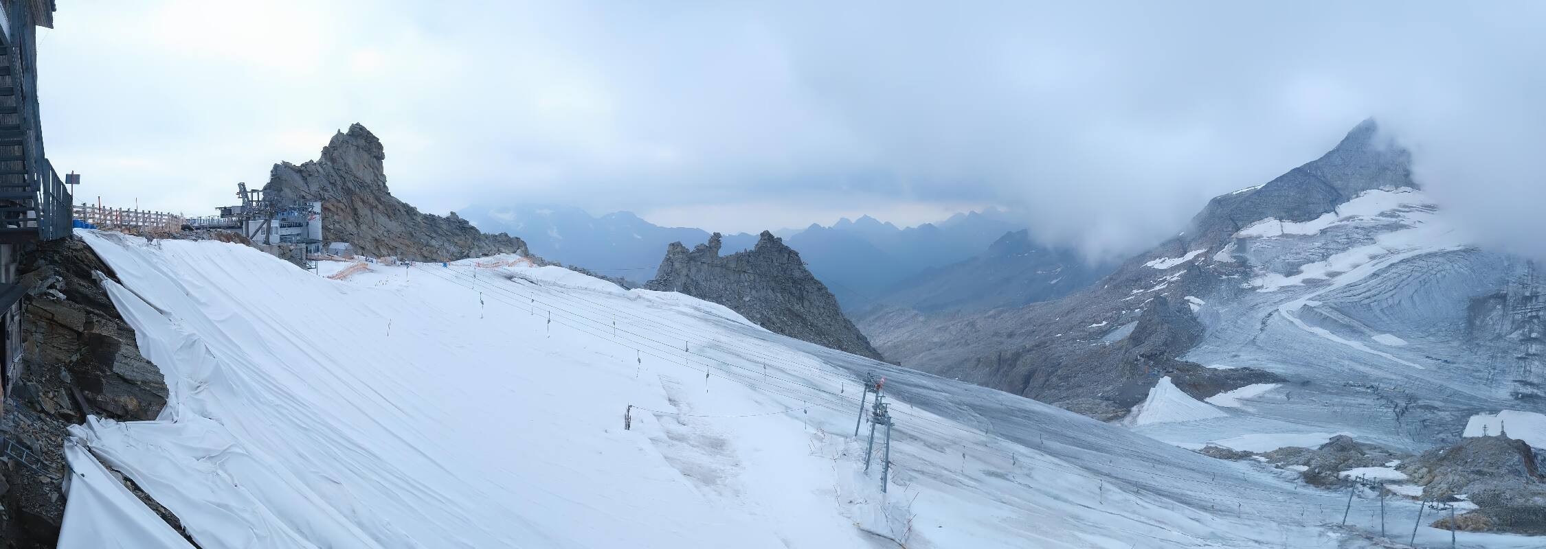 Archiv Foto Webcam Hintertuxer Gletscher - Ausblick Gefrorene Wand