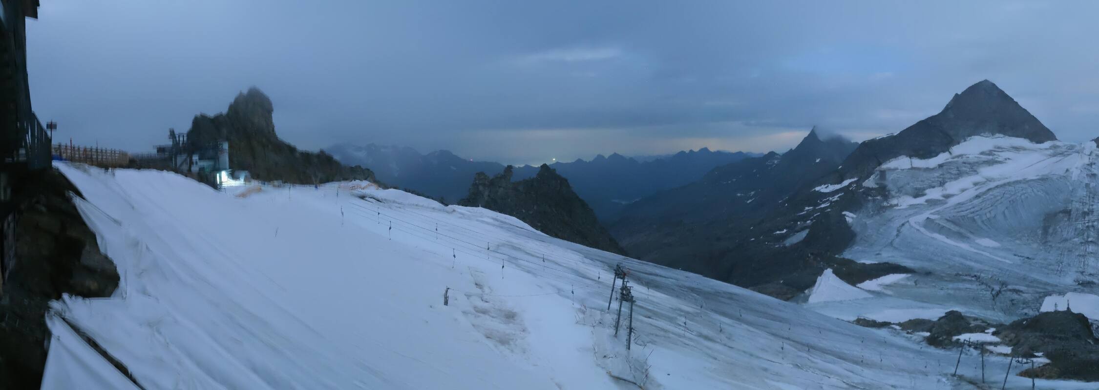 Archiv Foto Webcam Hintertuxer Gletscher - Ausblick Gefrorene Wand